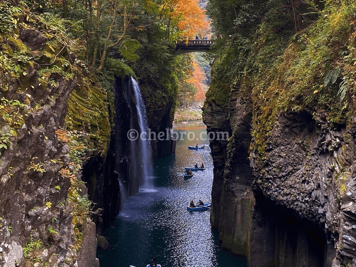 宮崎旅行：紅葉で映える高千穂峡