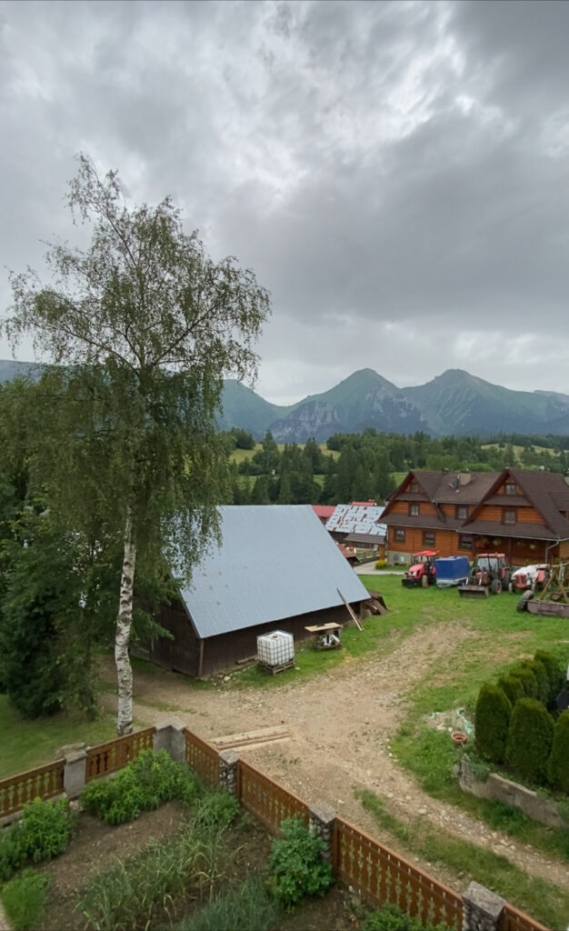 ハンガリー・ブダペスト一人旅で立ち寄ったスロバキア・ズディアルの風景